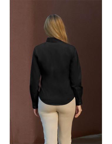 Blusa semientallada en tejido popelín elástico