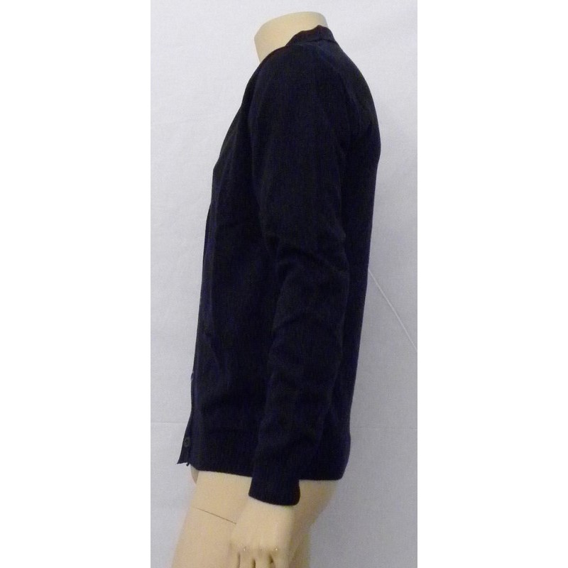 Chaqueta cuello pico y botones