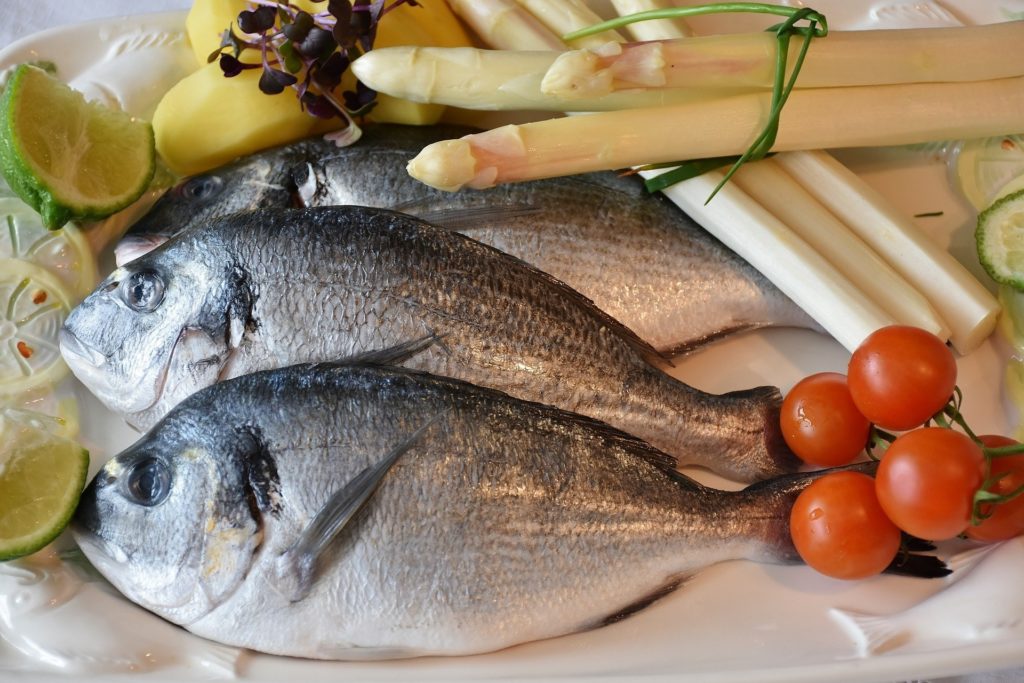 Como limpiar el pescado-min