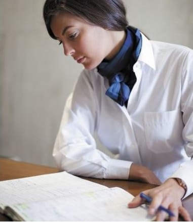 camisa-de-mujer-con-bolsillo-manga-larga-min